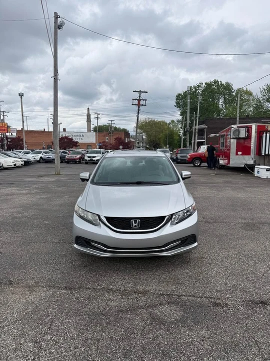 2014 Honda Civic 9th Gen - Image 2 of 10