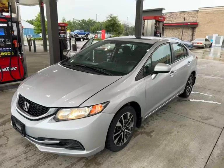 2014 Honda Civic 9th Gen - Image 2 of 10
