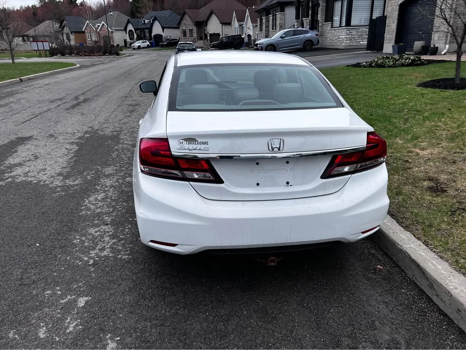 2014 Honda Civic 9th Gen - Image 2 of 8