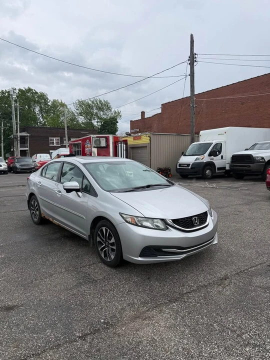 2014 Honda Civic 9th Gen - Image 3 of 10