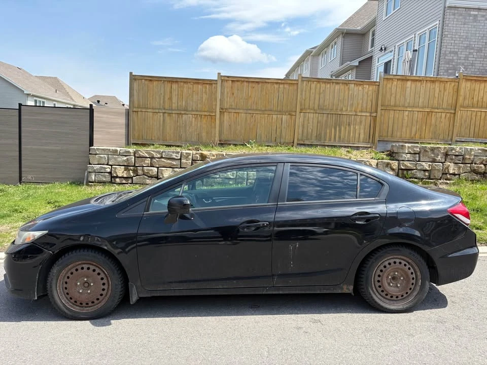 2014 Honda Civic 9th Gen - Image 2 of 12