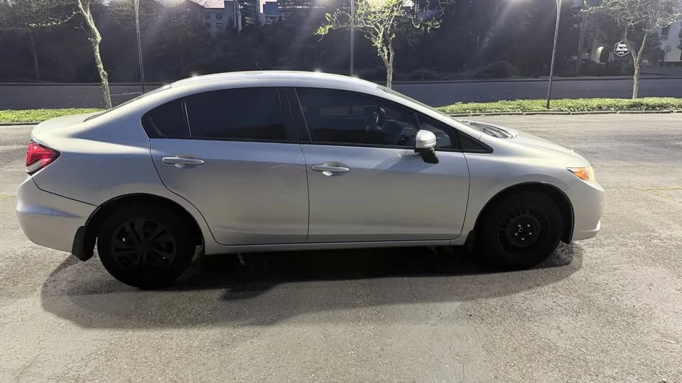 2014 Honda Civic 9th Gen - Image 5 of 20