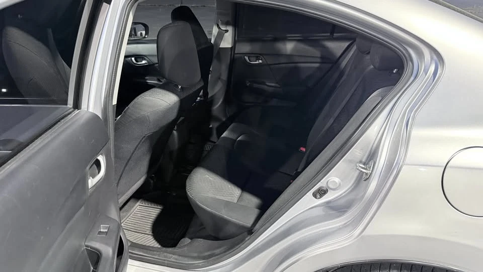 2014 Honda Civic 9th Gen - Image 17 of 20