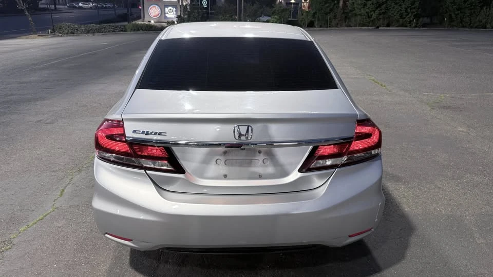 2014 Honda Civic 9th Gen - Image 9 of 20
