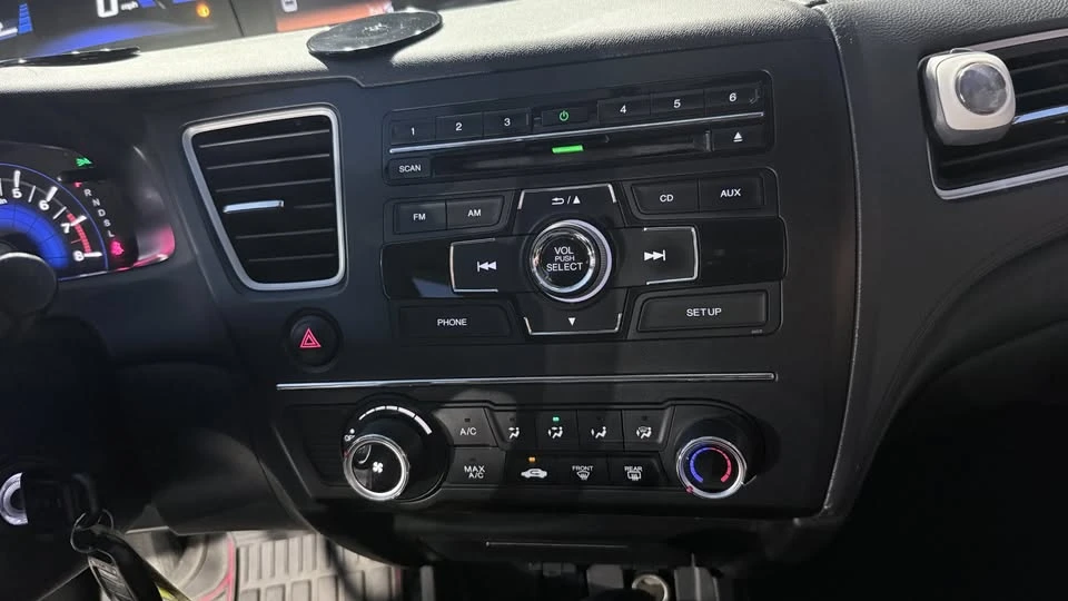 2014 Honda Civic 9th Gen - Image 14 of 20