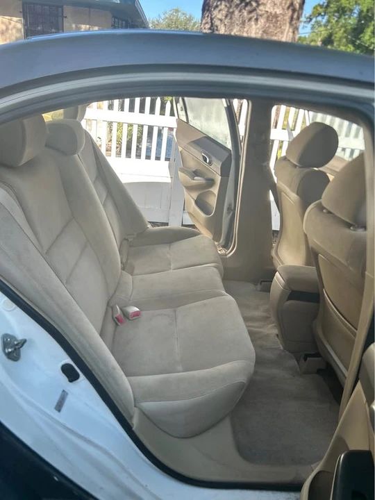 2014 Honda Civic 9th Gen - Image 5 of 11