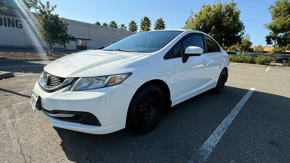 2014 Honda Civic 9th Gen - Image 5 of 13
