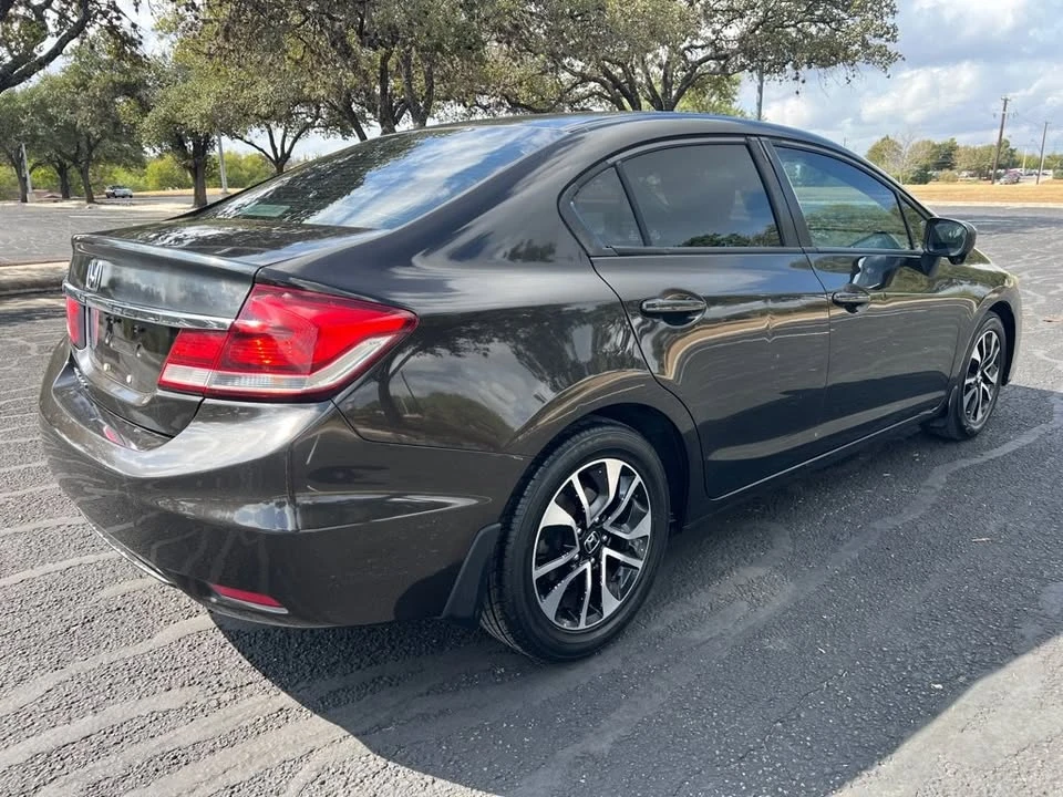 2014 Honda Civic 9th Gen - Image 3 of 9