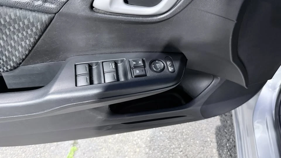 2014 Honda Civic 9th Gen - Image 18 of 20