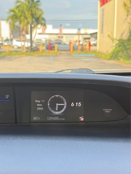 2014 Honda Civic 9th Gen - Image 9 of 10