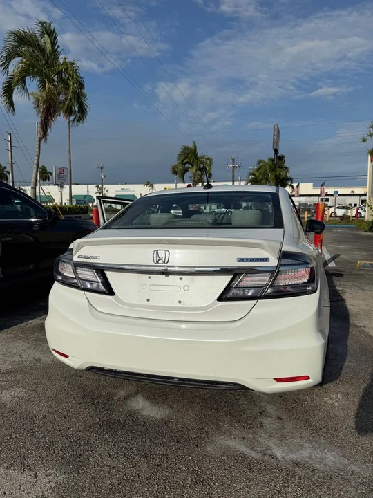2014 Honda Civic 9th Gen - Image 2 of 10