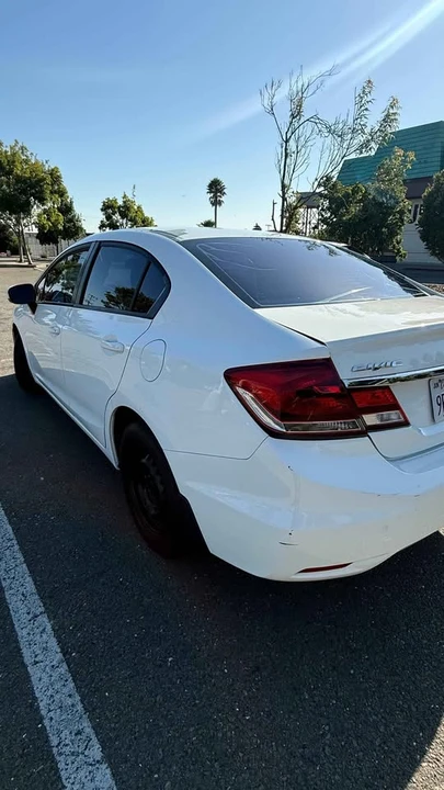2014 Honda Civic 9th Gen - Image 4 of 13