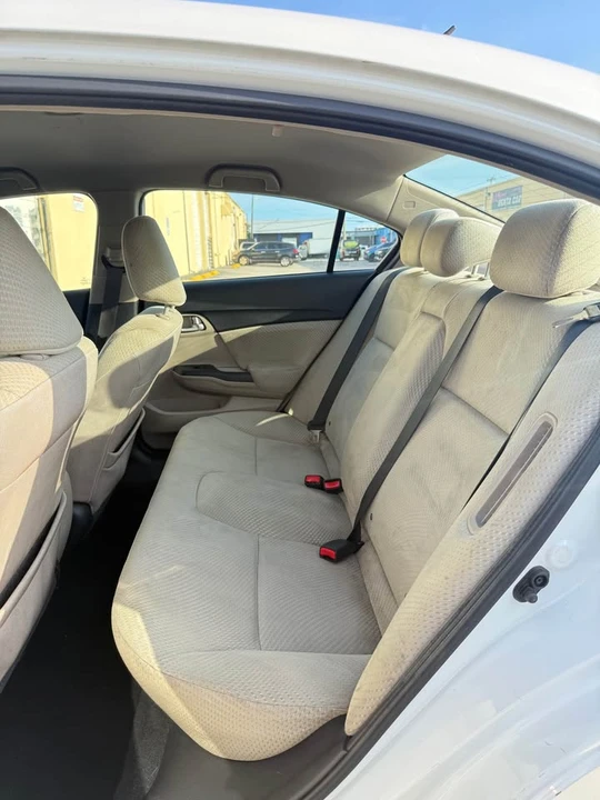 2014 Honda Civic 9th Gen - Image 5 of 10