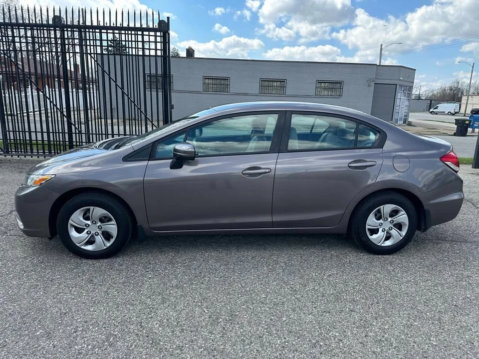 2014 Honda Civic 9th Gen - Image 4 of 20