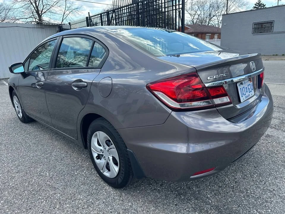 2014 Honda Civic 9th Gen - Image 5 of 20