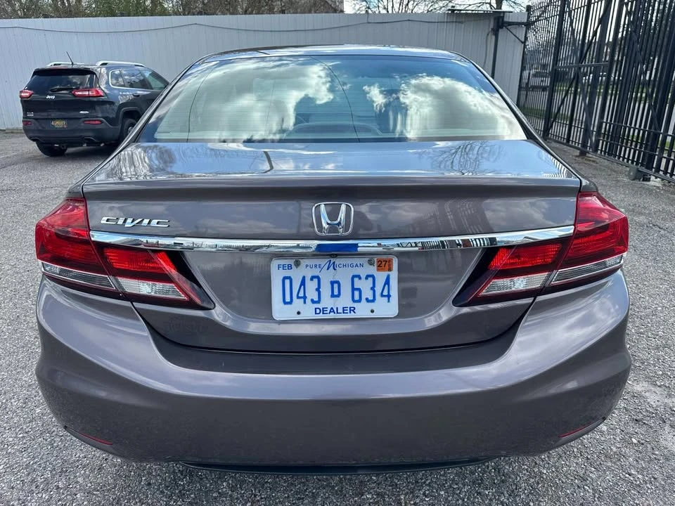 2014 Honda Civic 9th Gen - Image 6 of 20