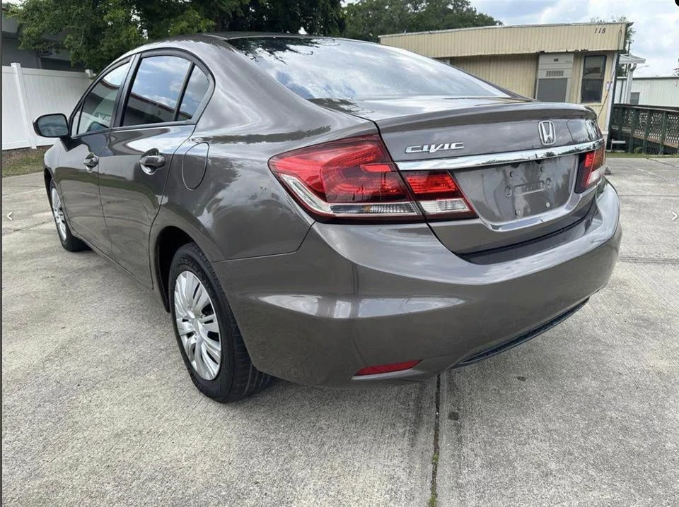 2014 Honda Civic 9th Gen - Image 3 of 9