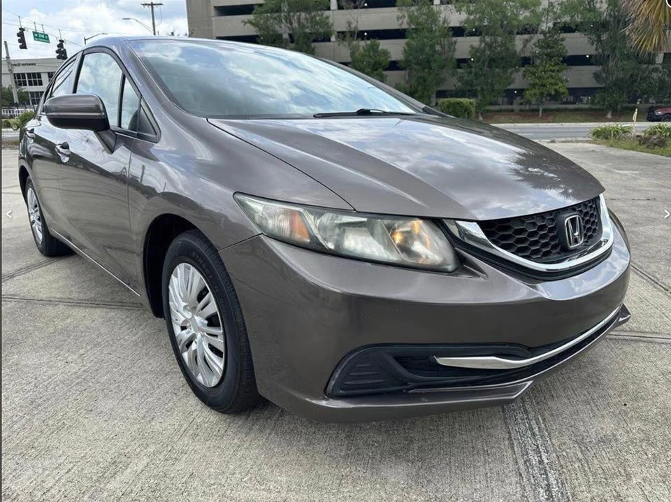 2014 Honda Civic 9th Gen - Image 2 of 9