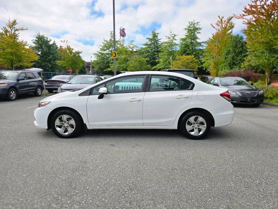 2014 Honda Civic 9th Gen - Image 8 of 18