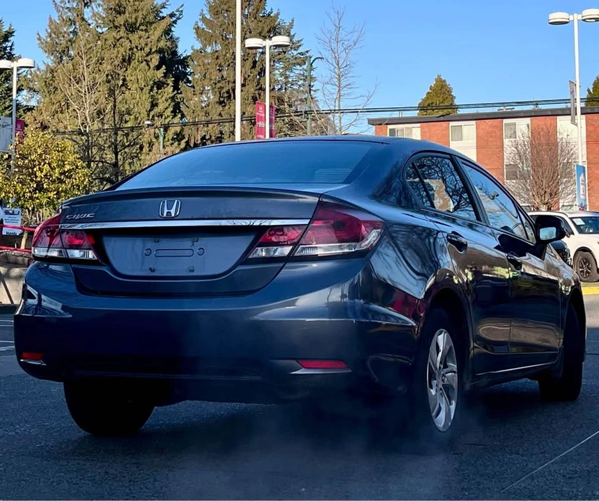 2014 Honda Civic 9th Gen - Image 3 of 12