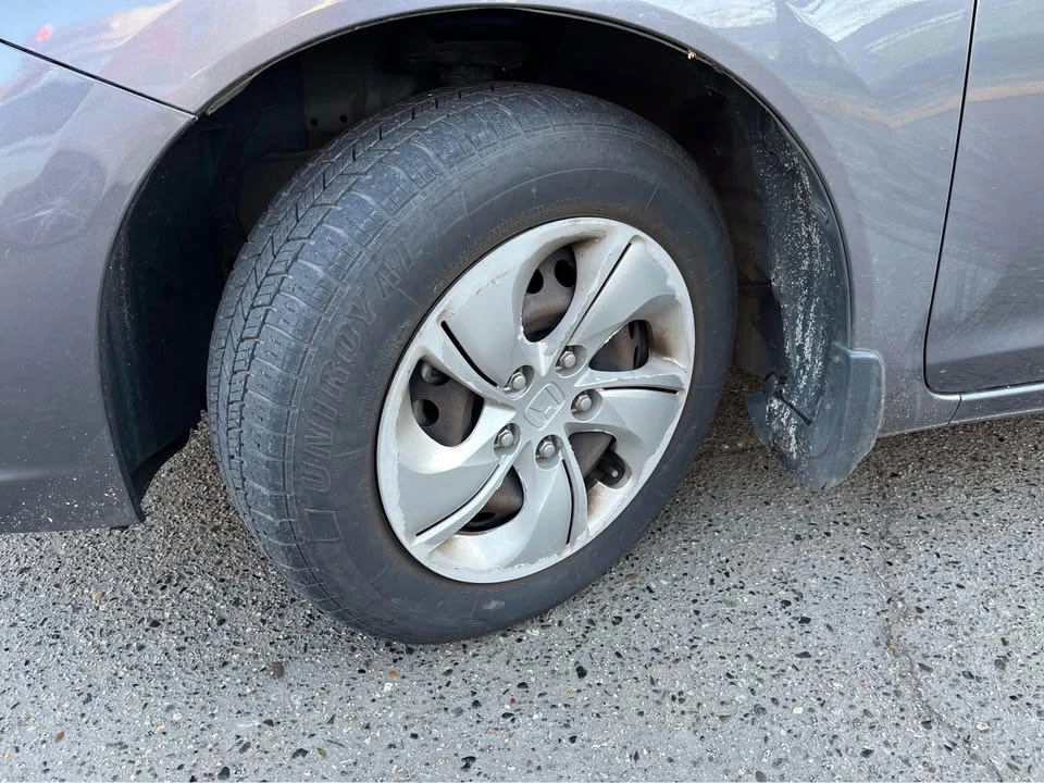 2014 Honda Civic 9th Gen - Image 11 of 12