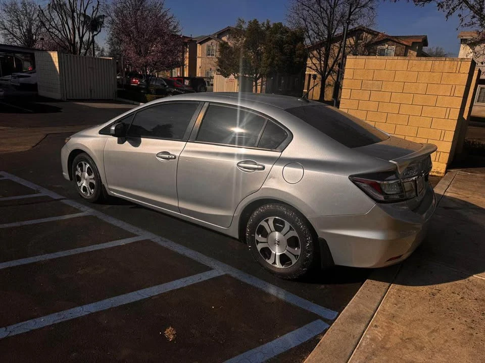 2014 Honda Civic 9th Gen - Image 2 of 10