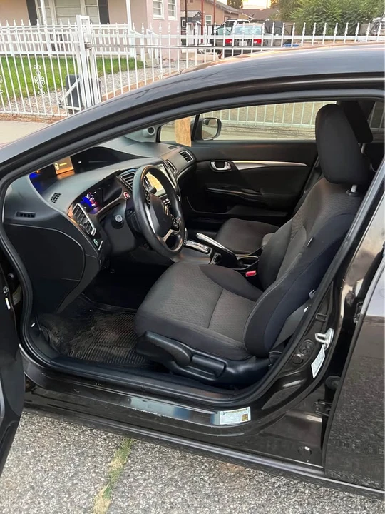 2014 Honda Civic 9th Gen - Image 6 of 12
