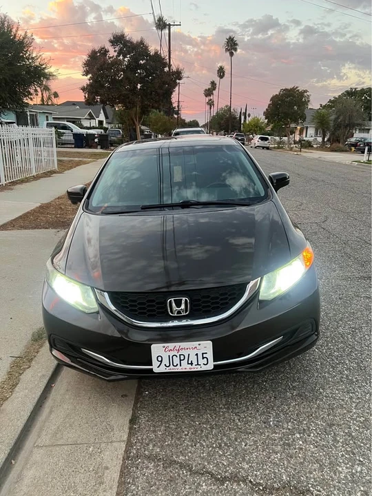 2014 Honda Civic 9th Gen - Image 5 of 12