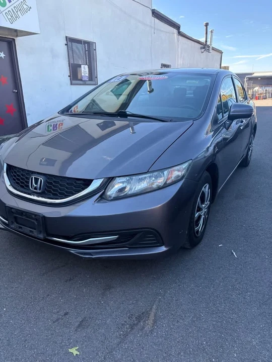 2014 Honda Civic 9th Gen - Image 2 of 14