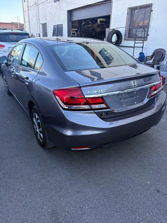 2014 Honda Civic 9th Gen - Image 6 of 14