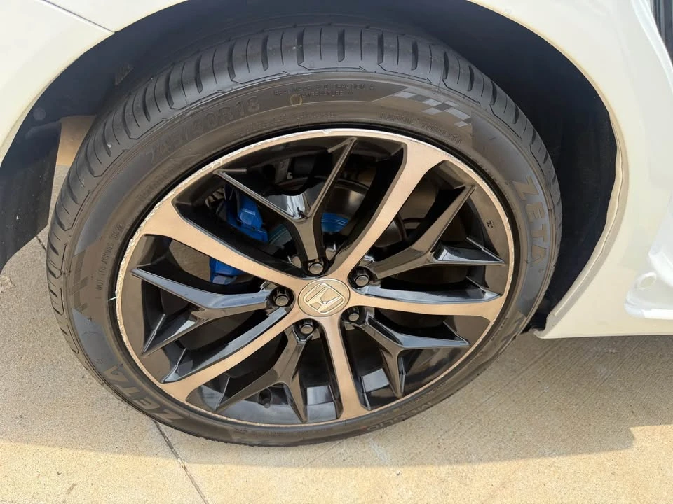 2014 Honda Civic 9th Gen - Image 9 of 15