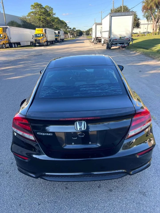 2014 Honda Civic 9th Gen - Image 7 of 16