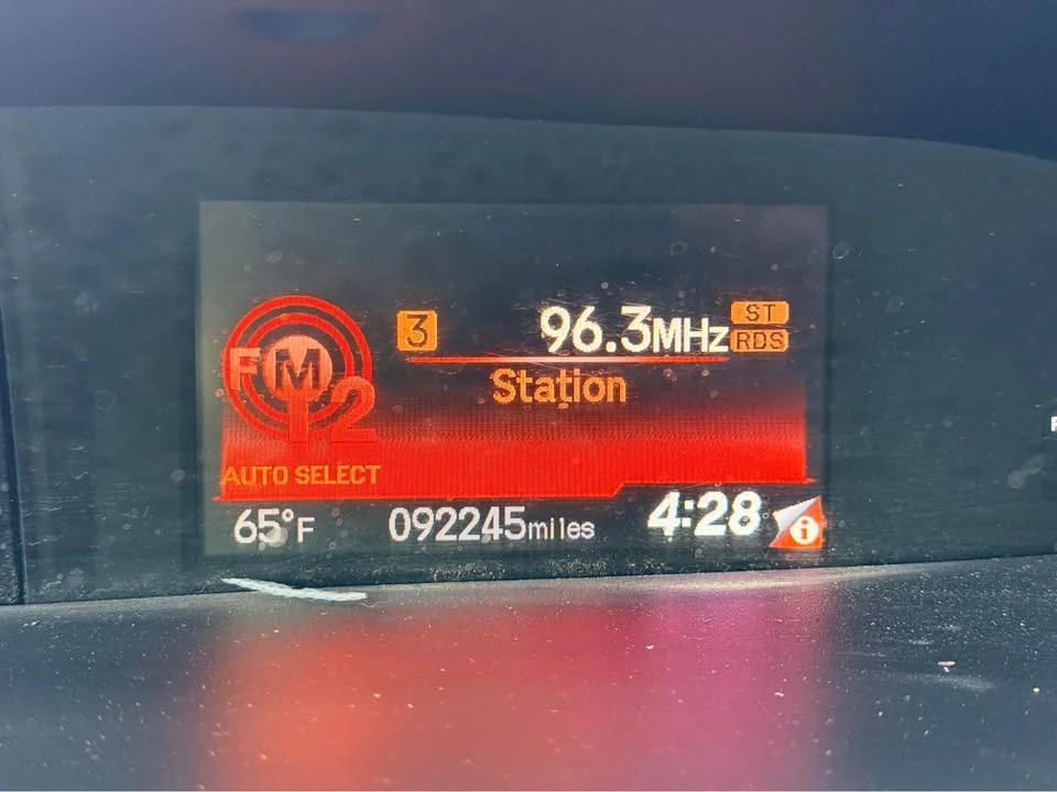 2014 Honda Civic 9th Gen - Image 3 of 8