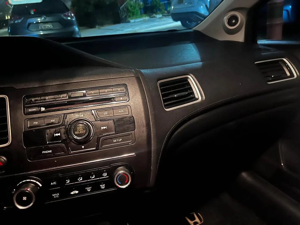 2014 Honda Civic 9th Gen - Image 6 of 12