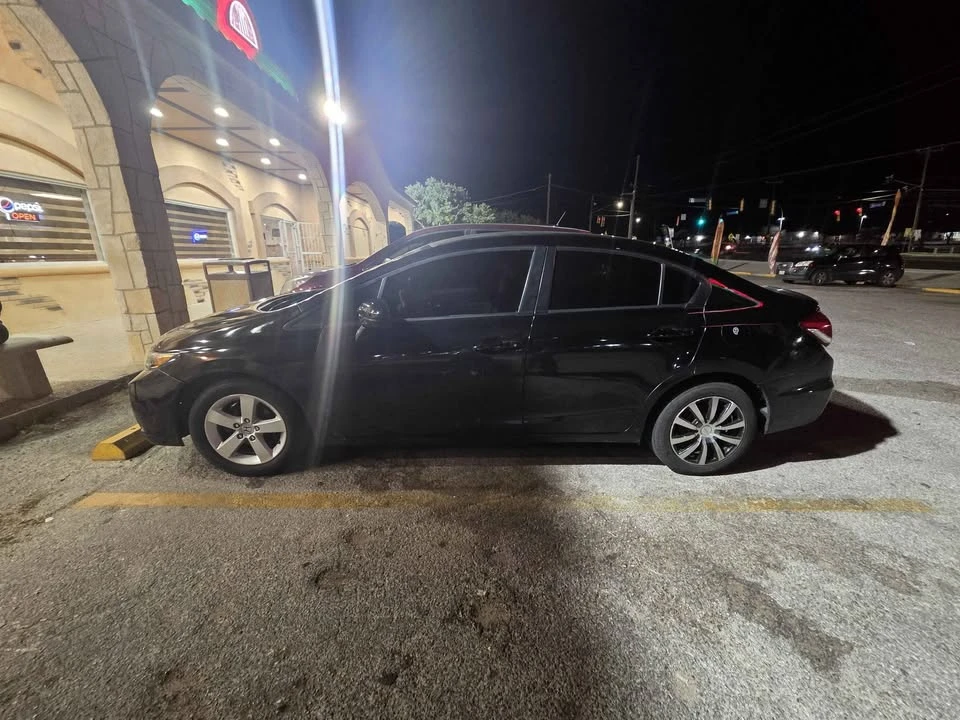 2014 Honda Civic 9th Gen - Image 2 of 5