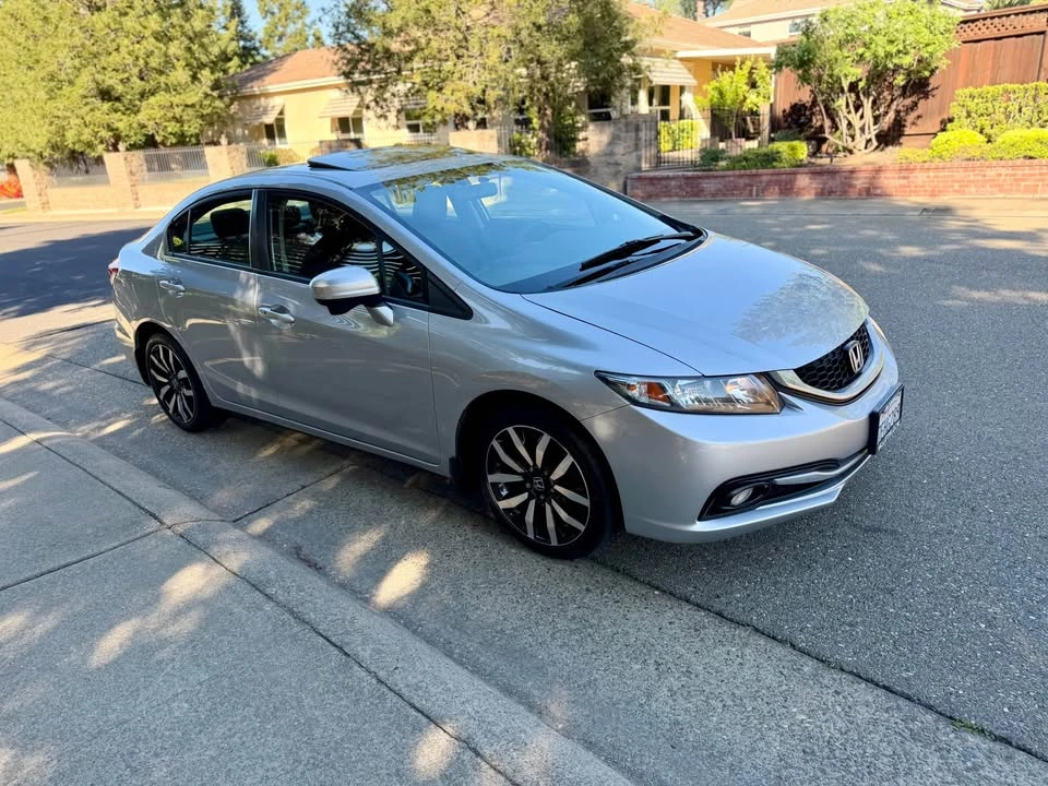 2014 Honda Civic 9th Gen - Image 3 of 16
