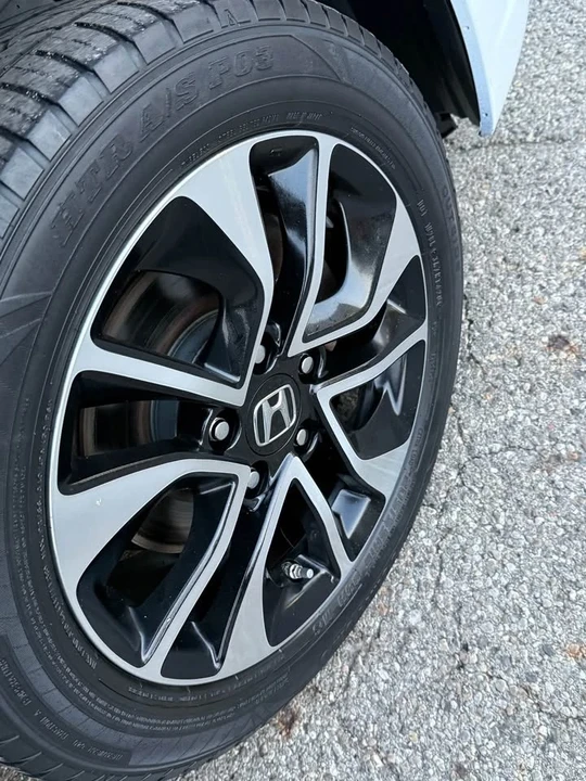 2014 Honda Civic 9th Gen - Image 6 of 10