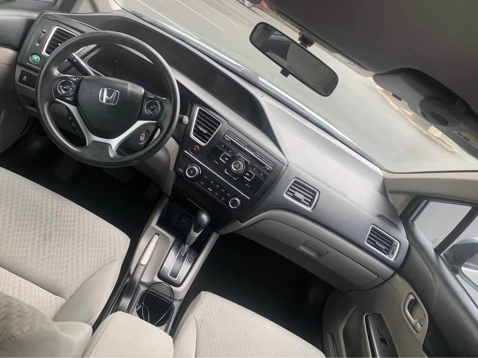 2014 Honda Civic 9th Gen - Image 13 of 17