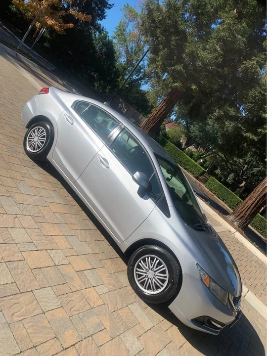 2014 Honda Civic 9th Gen - Image 8 of 17
