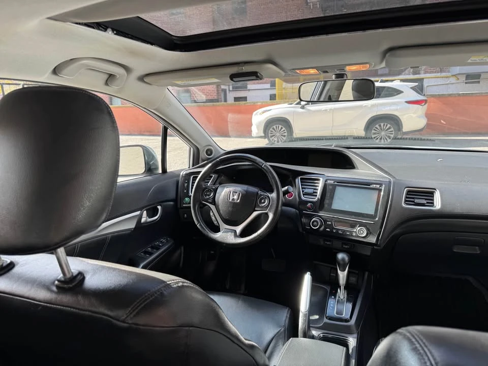 2014 Honda Civic 9th Gen - Image 13 of 16