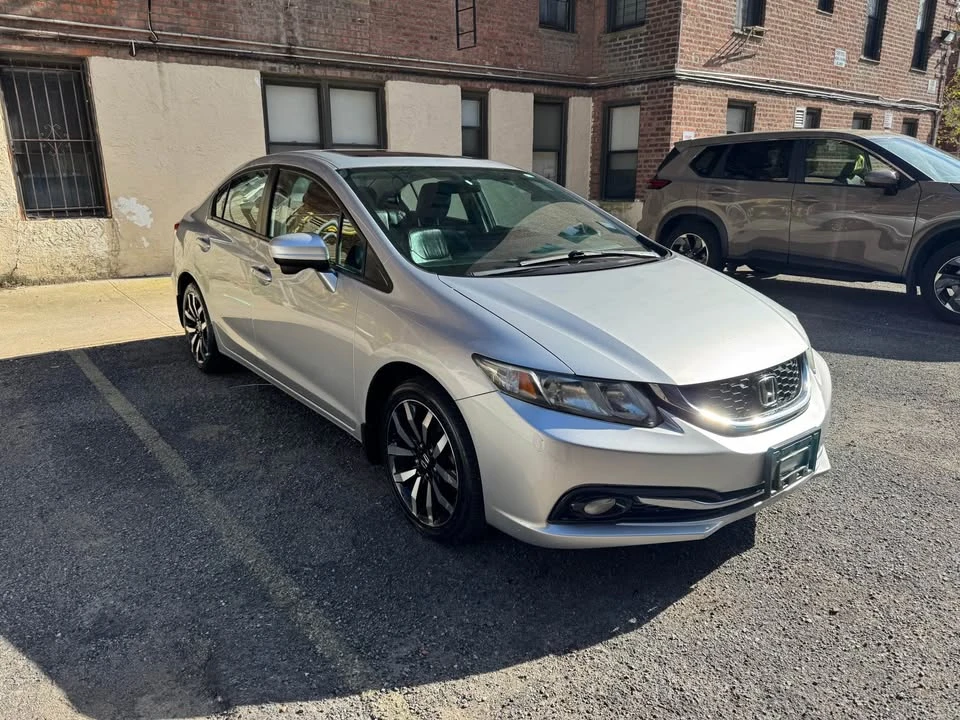 2014 Honda Civic 9th Gen - Image 2 of 16