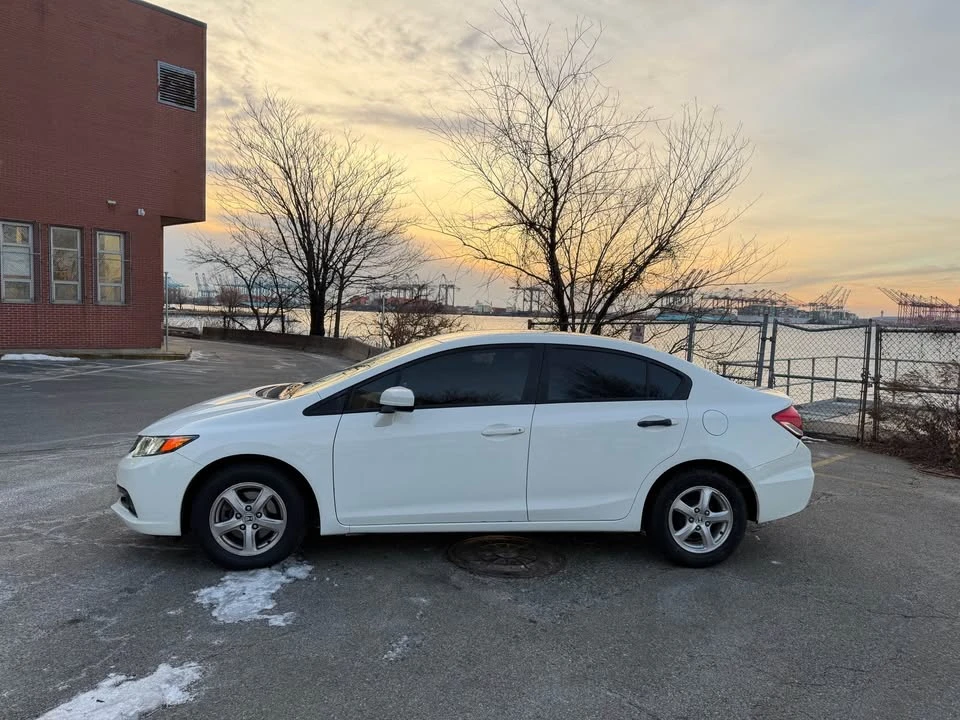 2014 Honda Civic 9th Gen - Image 5 of 15
