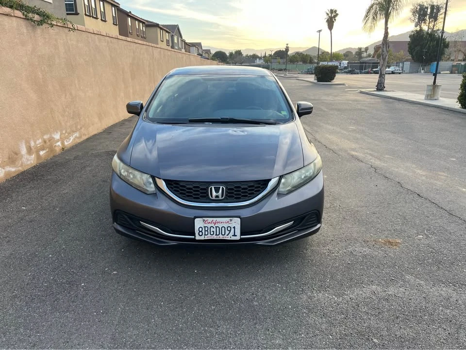 2014 Honda Civic 9th Gen - Image 3 of 12