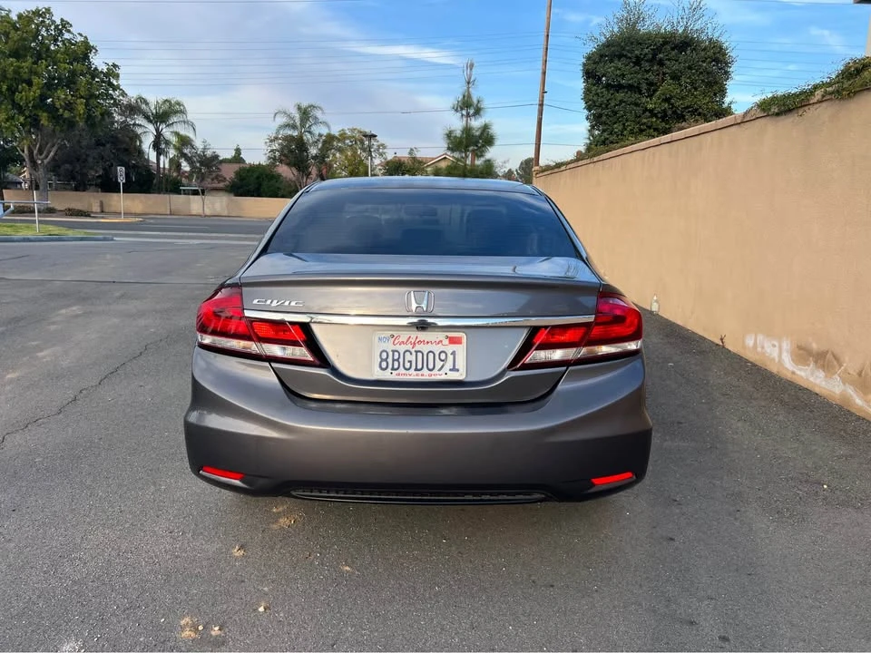 2014 Honda Civic 9th Gen - Image 4 of 12