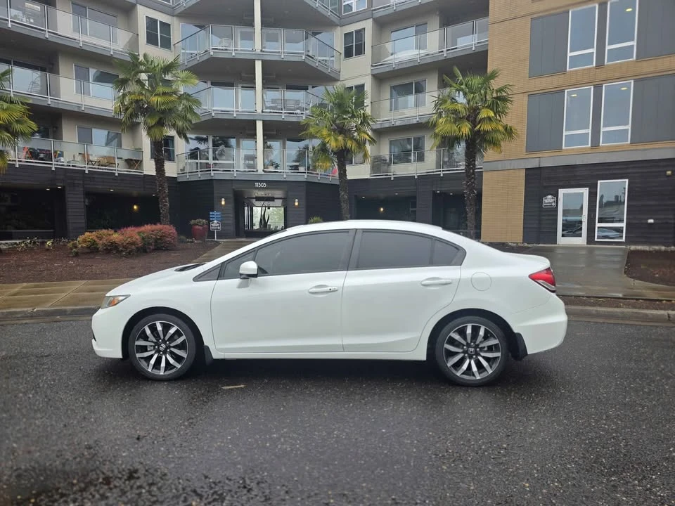 2014 Honda Civic 9th Gen - Image 2 of 16