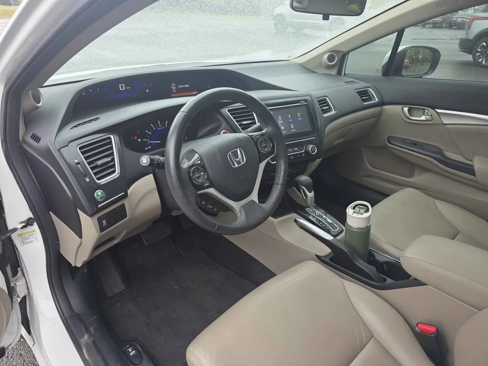 2014 Honda Civic 9th Gen - Image 9 of 16