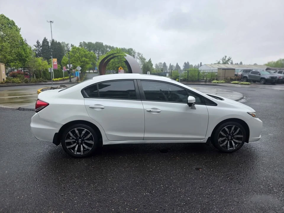 2014 Honda Civic 9th Gen - Image 5 of 16