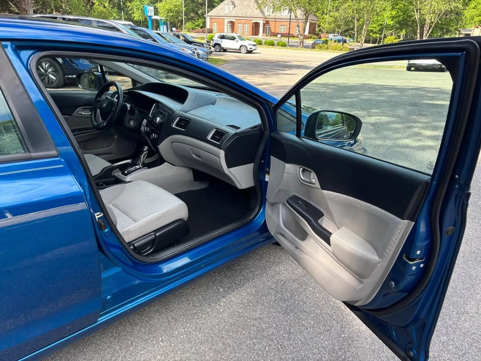 2014 Honda Civic 9th Gen - Image 10 of 20