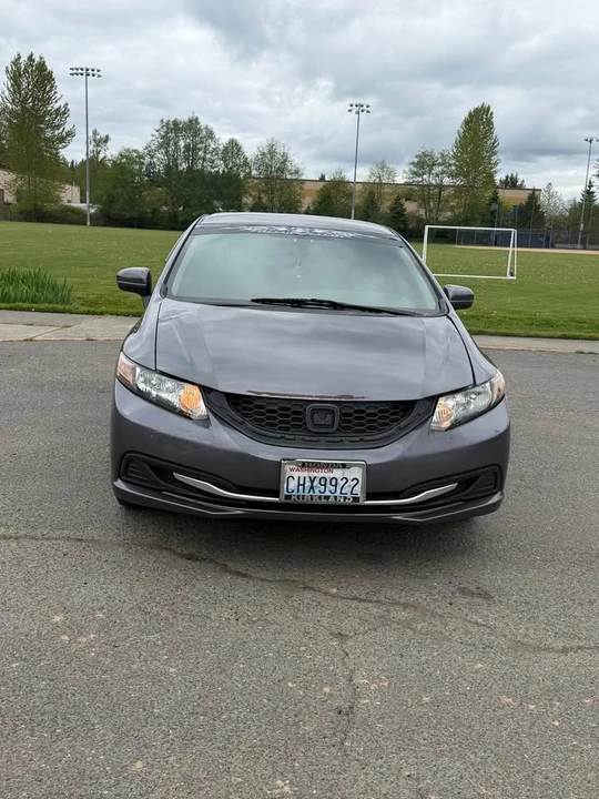 2014 Honda Civic 9th Gen - Image 2 of 11