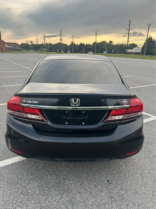 2014 Honda Civic 9th Gen - Image 8 of 10